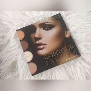 Ellen Tracy Contour Palette NEW